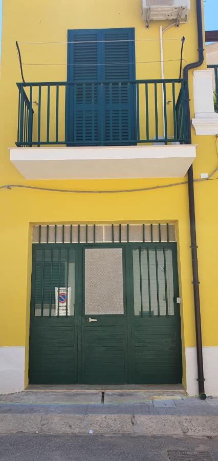 Casa Vacanza A Punta Secca Exterior foto